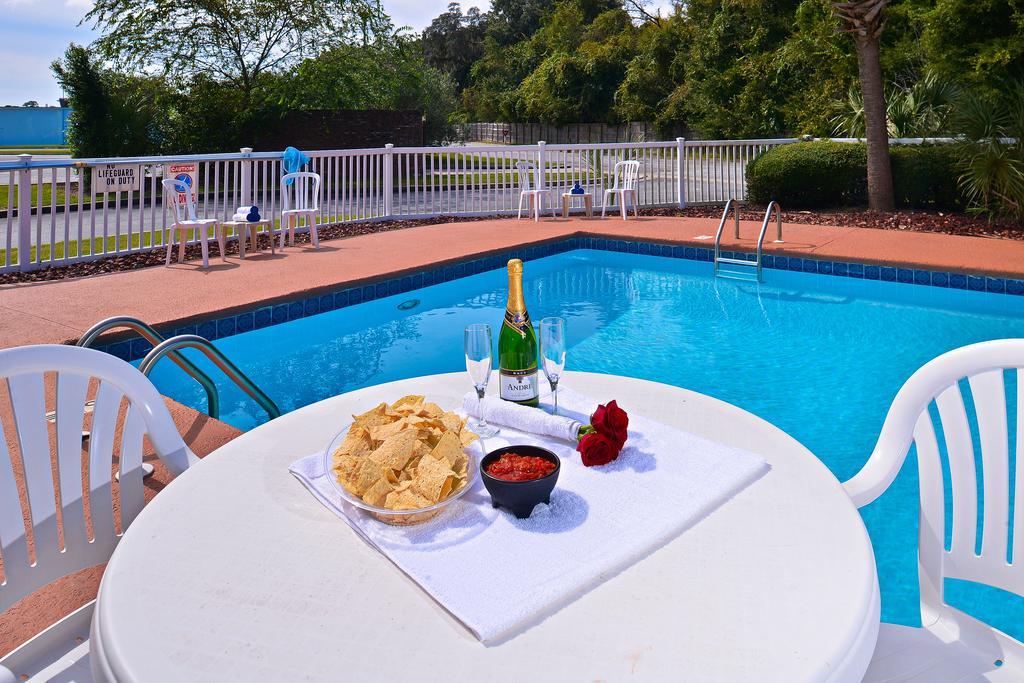 Quality Inn Darien-North Brunswick Dış mekan fotoğraf